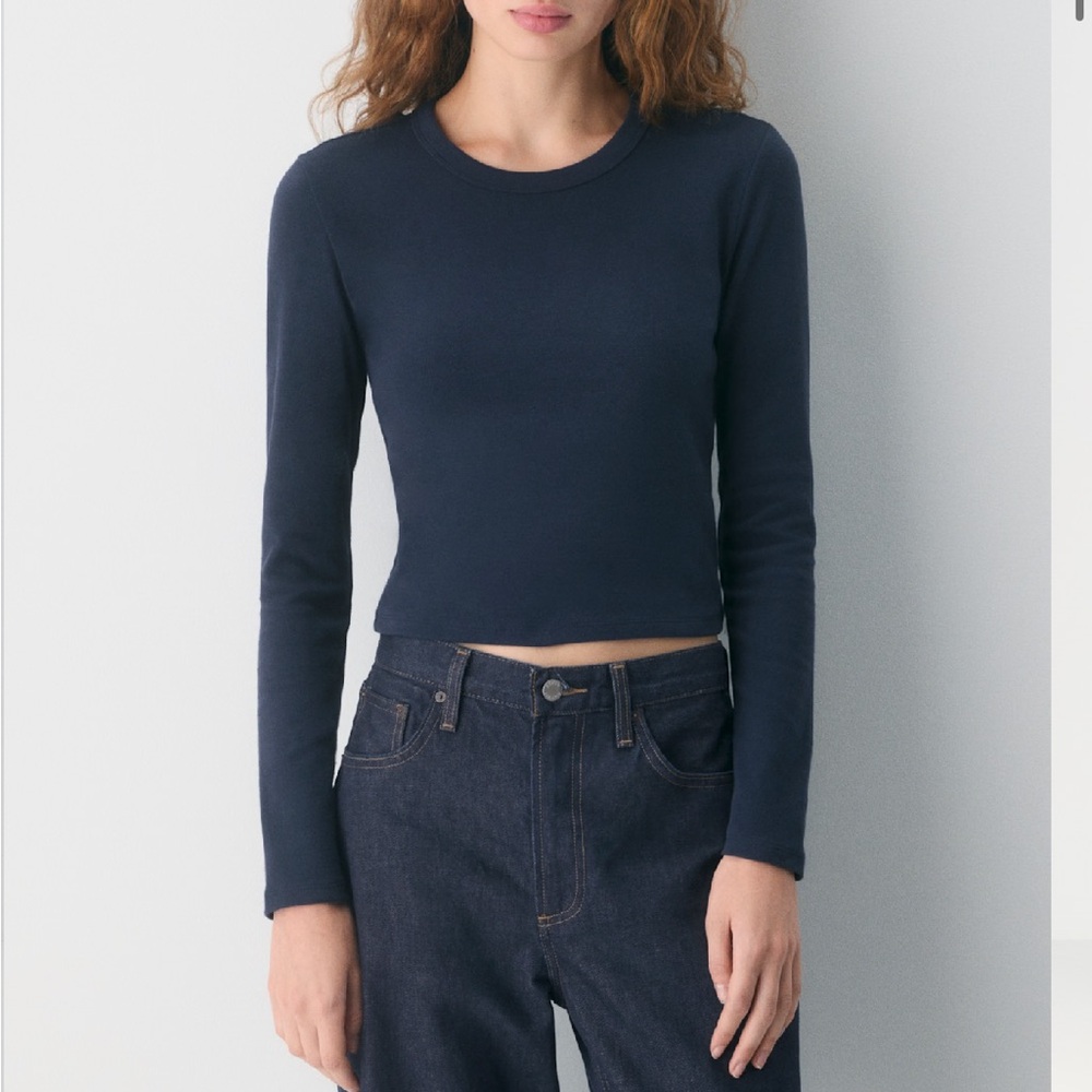 Aritzia Cropped Navy Long Sleeve Tee